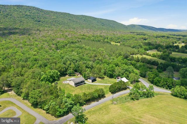 1511 BOLIVER RD, Fort Valley, VA 22652