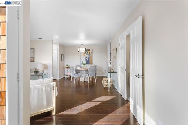 632 CENTRE COURT, Alameda, CA 94502