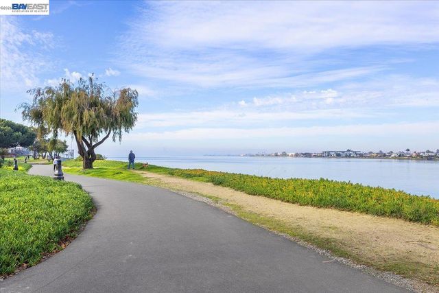 632 CENTRE COURT, Alameda, CA 94502