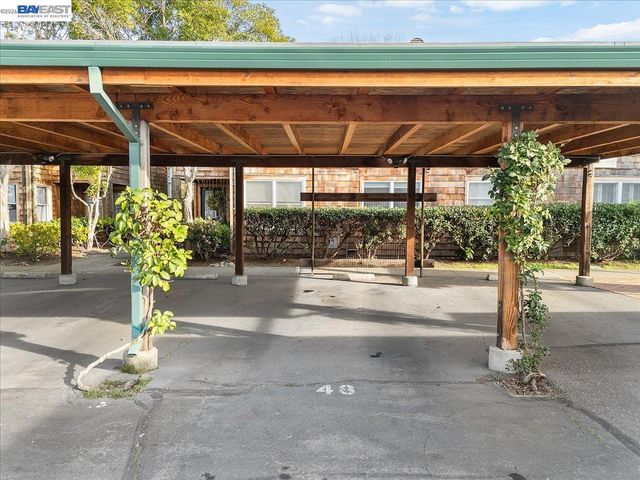 632 CENTRE COURT, Alameda, CA 94502