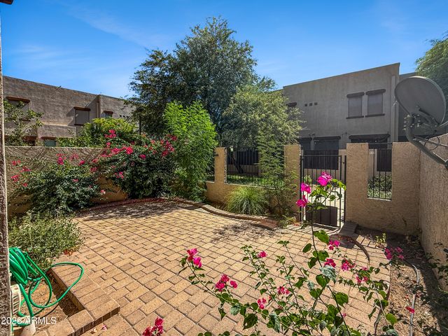 1886 E DON CARLOS Avenue 113, Tempe, AZ 85281