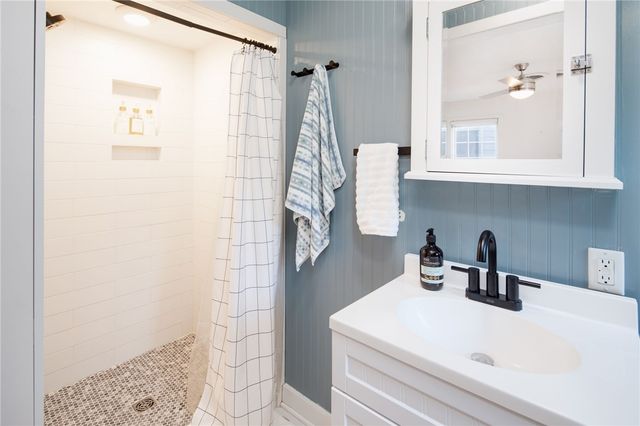 833 Enfield Street, Bryan, TX 77802