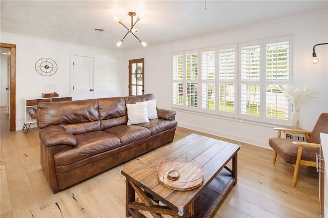 833 Enfield Street, Bryan, TX 77802