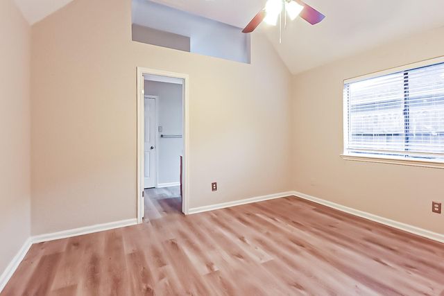 2627 S Brompton Drive, Pearland, TX 77584