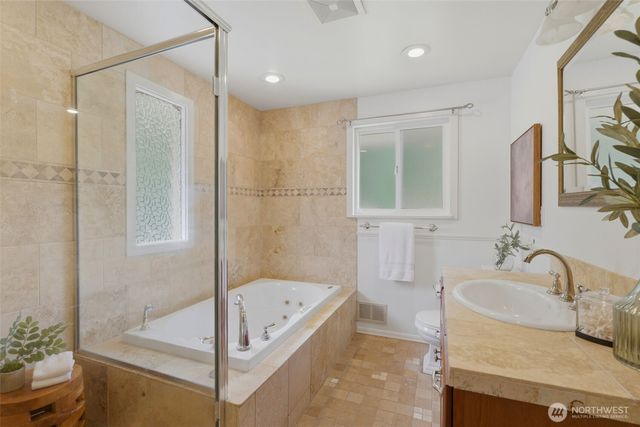 1024 Daniels Drive, Fircrest, WA 98466