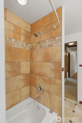 1024 Daniels Drive, Fircrest, WA 98466