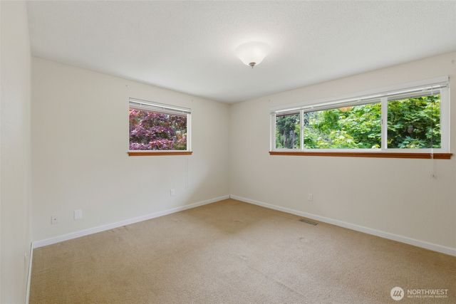 1024 Daniels Drive, Fircrest, WA 98466