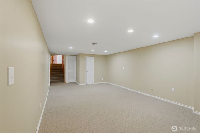 1024 Daniels Drive, Fircrest, WA 98466