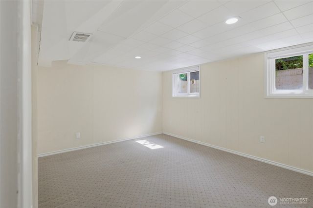 1024 Daniels Drive, Fircrest, WA 98466