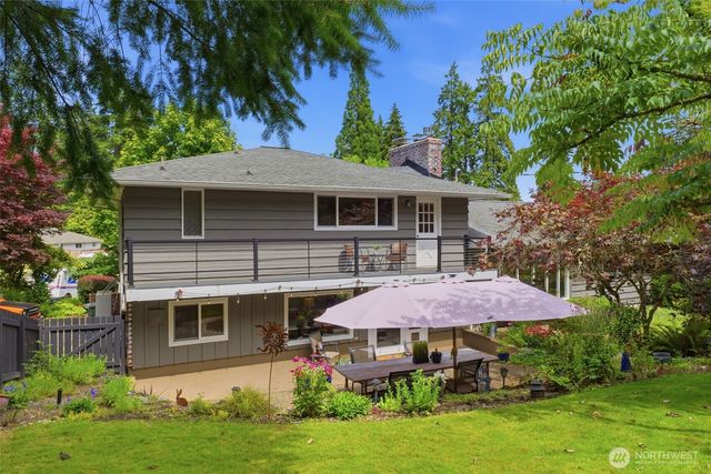 1024 Daniels Drive, Fircrest, WA 98466
