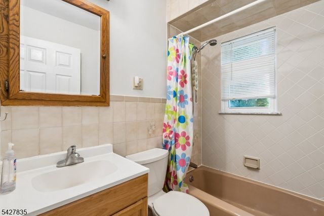 451 Pine Ave, Garwood Boro, NJ 07027