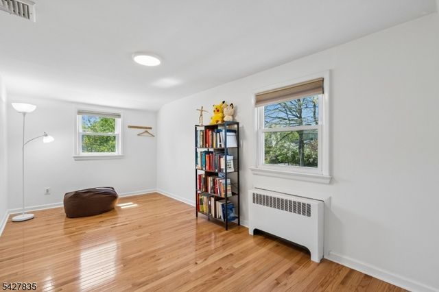 451 Pine Ave, Garwood Boro, NJ 07027