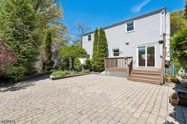 451 Pine Ave, Garwood Boro, NJ 07027