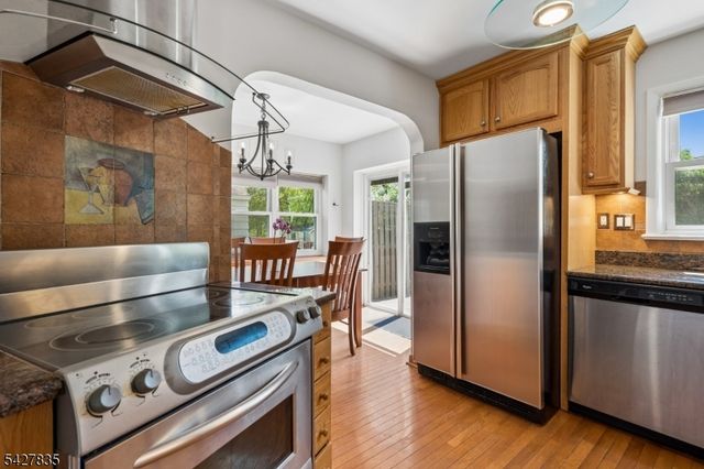 451 Pine Ave, Garwood Boro, NJ 07027