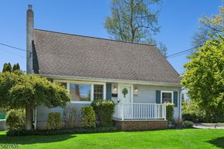 451 Pine Ave, Garwood Boro, NJ 07027