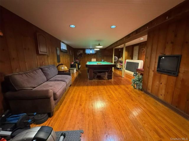 4552 196th Street, Flushing, NY 11358