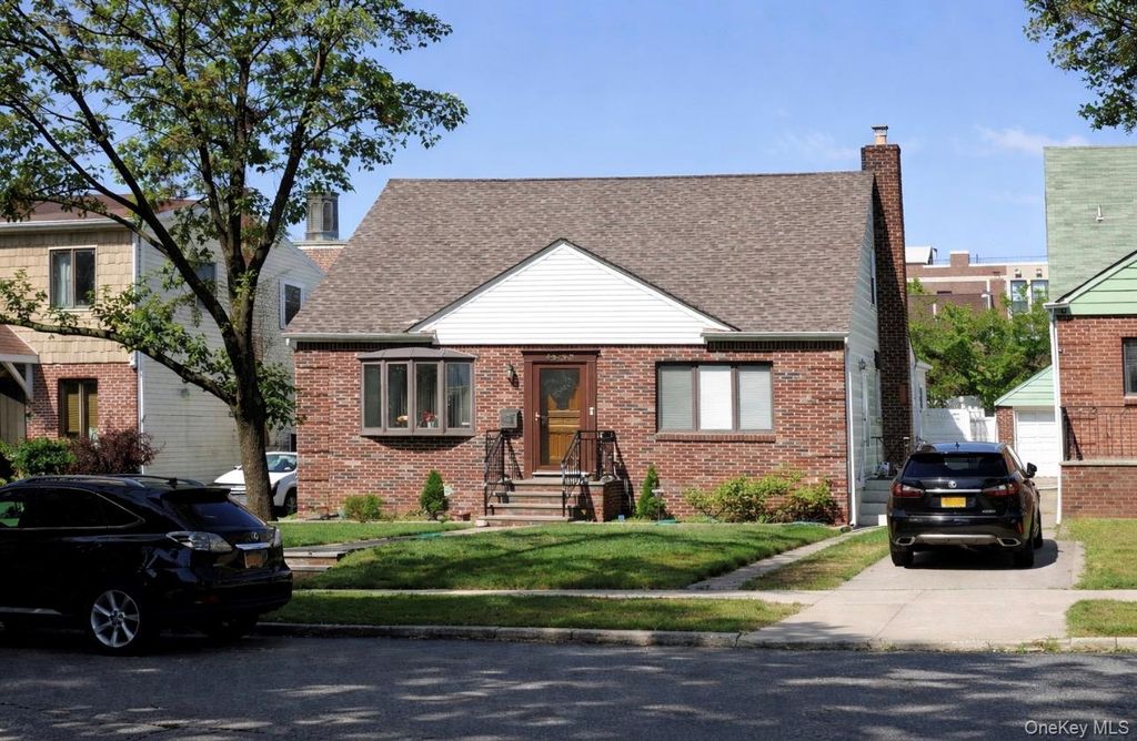 4552 196th Street, Flushing, NY 11358