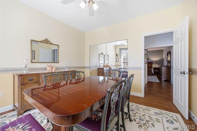 5 Chariot Court, Glen Carbon, IL 62034