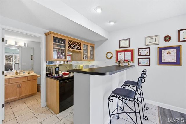 5 Chariot Court, Glen Carbon, IL 62034