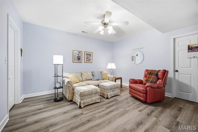 5 Chariot Court, Glen Carbon, IL 62034