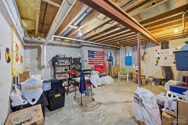 5 Chariot Court, Glen Carbon, IL 62034