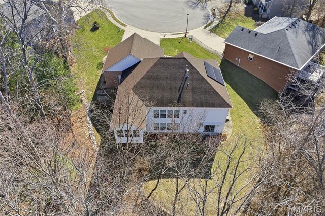 5 Chariot Court, Glen Carbon, IL 62034