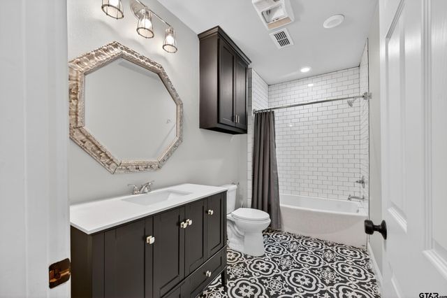 902 Ward Lane, Athens, TX 75751