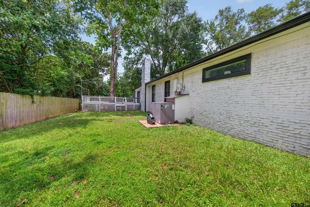 902 Ward Lane, Athens, TX 75751