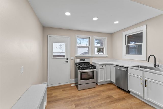 714 W 4th Street N, Newton, IA 50208