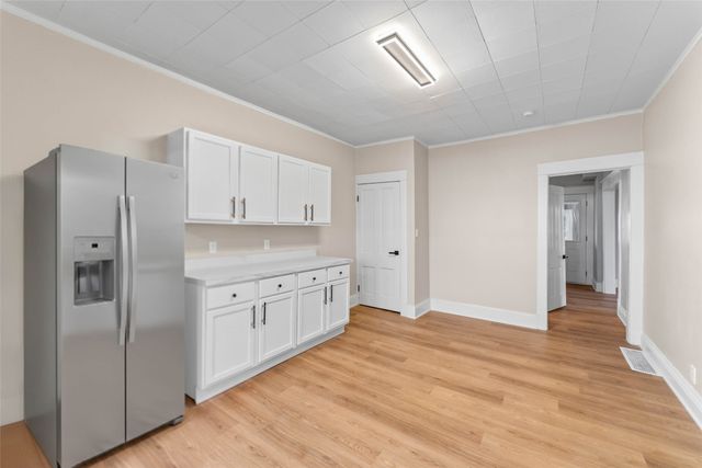 714 W 4th Street N, Newton, IA 50208