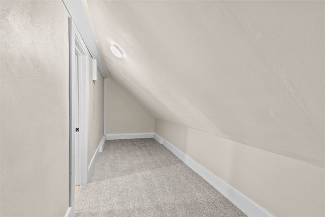 714 W 4th Street N, Newton, IA 50208