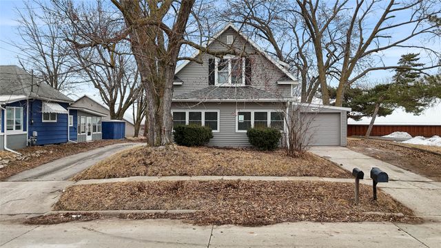 714 W 4th Street N, Newton, IA 50208