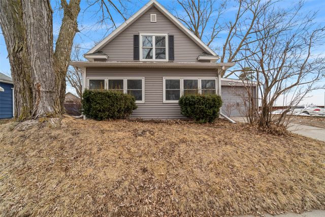 714 W 4th Street N, Newton, IA 50208