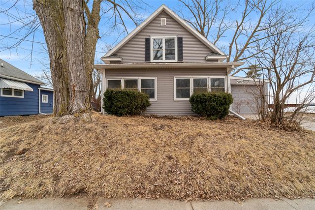 714 W 4th Street N, Newton, IA 50208