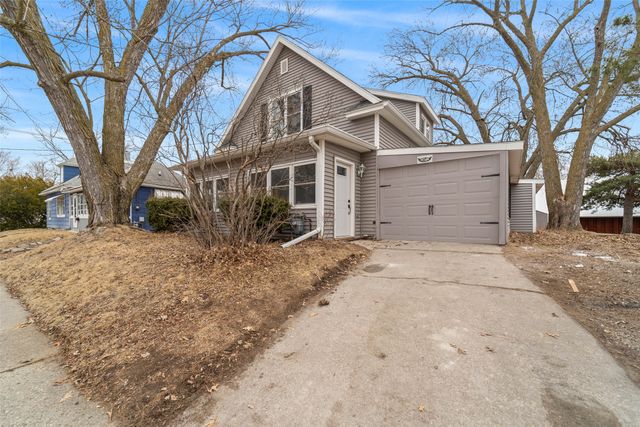 714 W 4th Street N, Newton, IA 50208