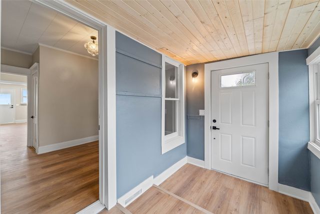 714 W 4th Street N, Newton, IA 50208