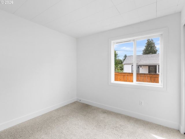 2085 EVERGREEN Ave Ne, Salem, OR 97301