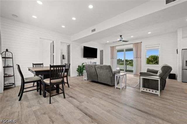 2912 Buttonwood Key CT, St James City, FL 33956