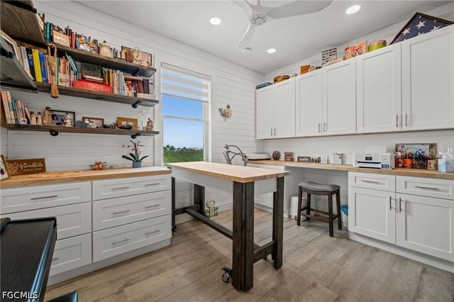 2912 Buttonwood Key CT, St James City, FL 33956