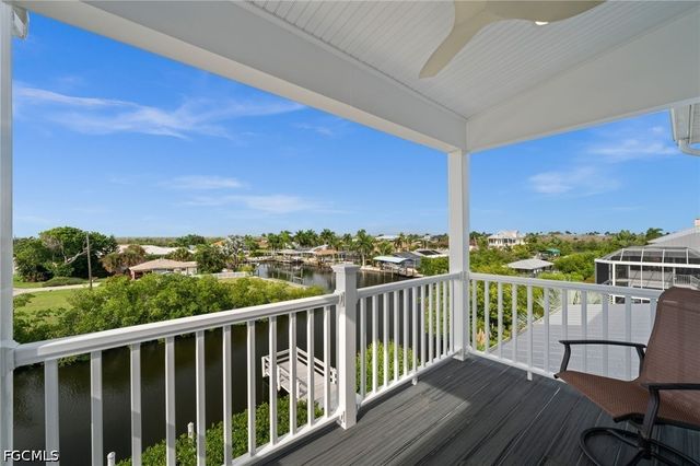 2912 Buttonwood Key CT, St James City, FL 33956