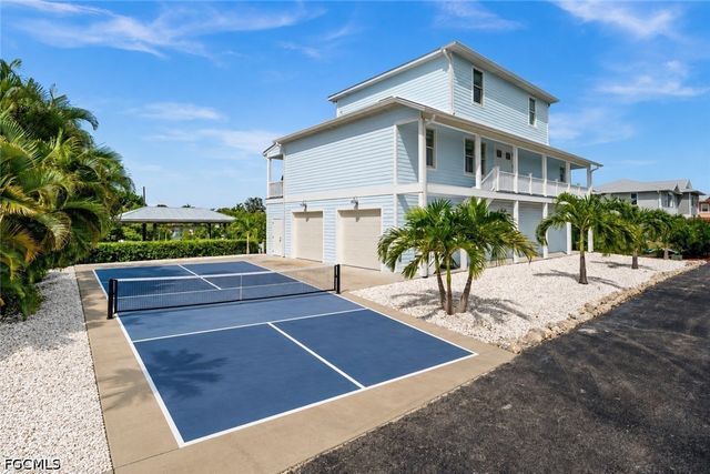 2912 Buttonwood Key CT, St James City, FL 33956