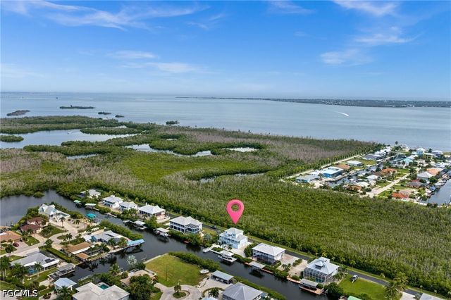 2912 Buttonwood Key CT, St James City, FL 33956