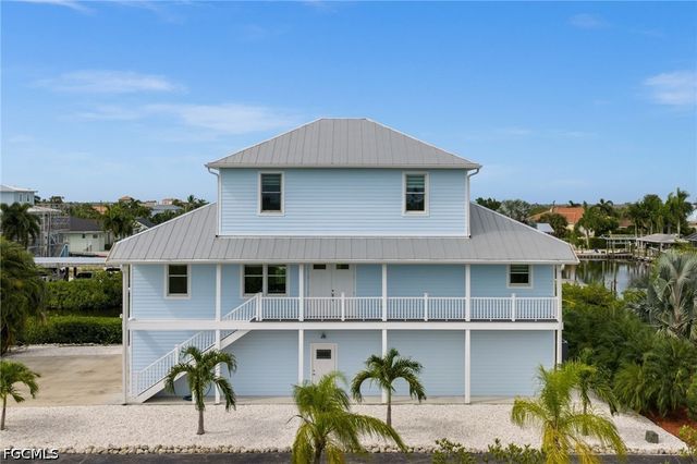 2912 Buttonwood Key CT, St James City, FL 33956