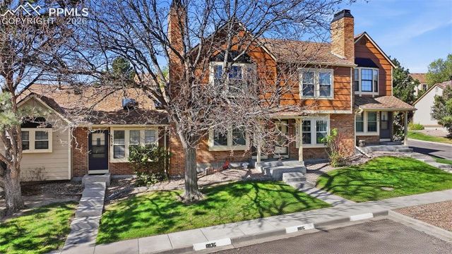 6836 Overland Drive, Colorado Springs, CO 80919