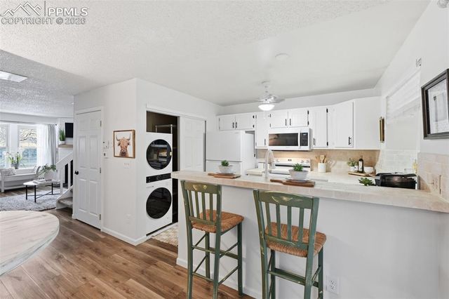 6836 Overland Drive, Colorado Springs, CO 80919