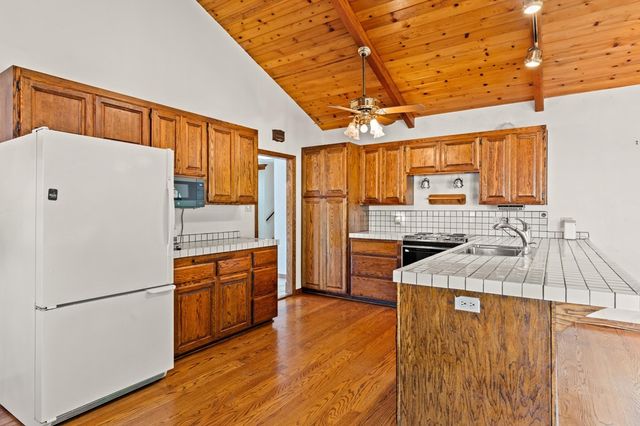 18153 18153 Plymouth Dr, Castro Valley, CA 94546