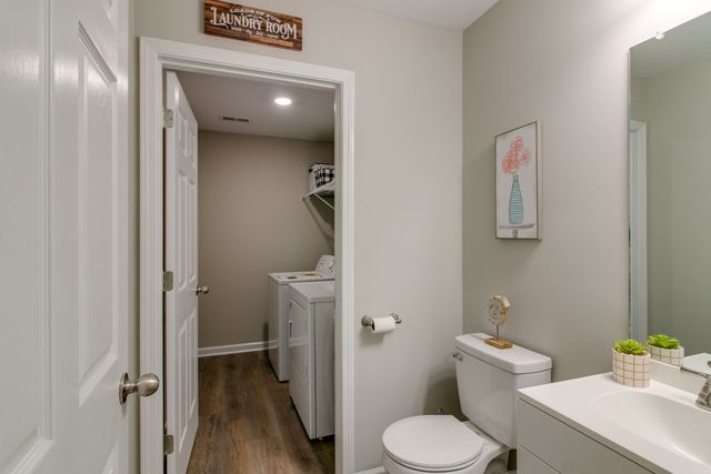 1960 Batts Ln Apt D, Clarksville, TN 37042