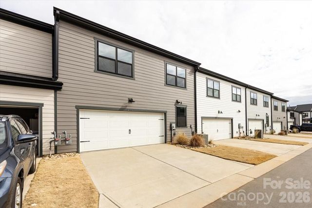 211 Halemarg Drive, Belmont, NC 28012