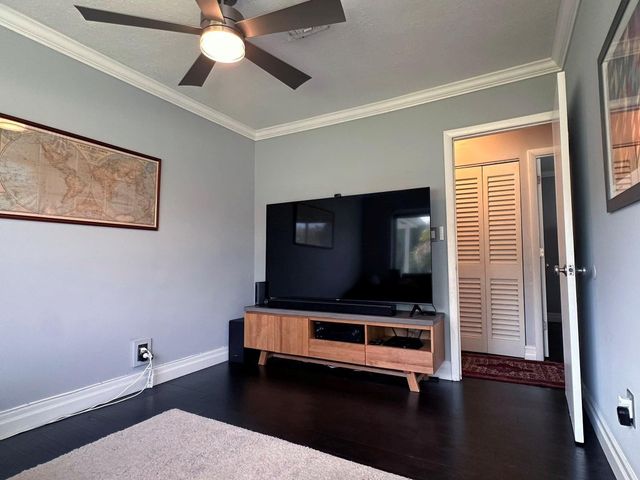 525 NE 27th Street, Wilton Manors, FL 33334