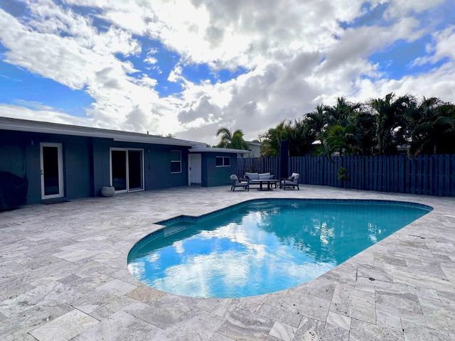 525 NE 27th Street, Wilton Manors, FL 33334